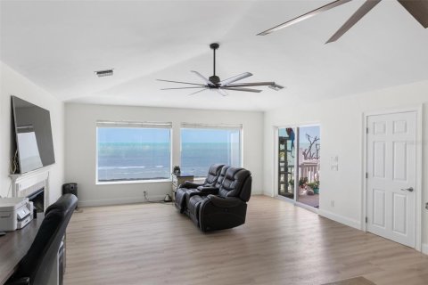 House in Big Pine Key, Florida 3 bedrooms, 171.87 sq.m. № 1631333 - photo 19