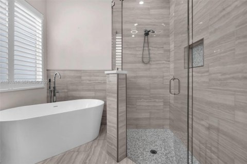 Купить виллу или дом в Локсахатчи-Гроувс, Флорида 4 спальни, 190.17м2, № 1991959 - фото 24