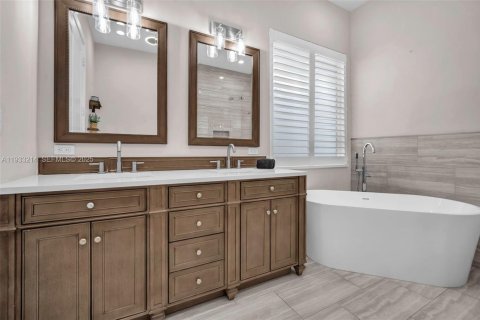 Купить виллу или дом в Локсахатчи-Гроувс, Флорида 4 спальни, 190.17м2, № 1991959 - фото 23