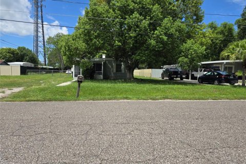 Casa en venta en Orlando, Florida, 2 dormitorios, 61.41 m2 № 1447215 - foto 1