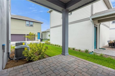 Casa en alquiler en Orlando, Florida, 4 dormitorios, 249.91 m2 № 1908095 - foto 30