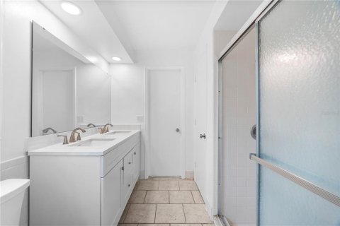 Casa en alquiler en Clearwater, Florida, 2 dormitorios, 139.63 m2 № 1901507 - foto 6