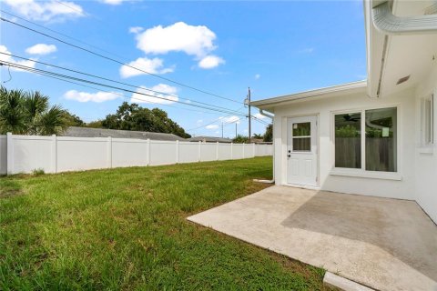 Casa en alquiler en Clearwater, Florida, 2 dormitorios, 139.63 m2 № 1901507 - foto 10