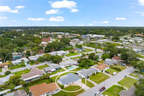 Casa en alquiler en Clearwater, Florida, 2 dormitorios, 139.63 m2 № 1901507 - foto 24