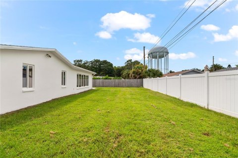 Casa en alquiler en Clearwater, Florida, 2 dormitorios, 139.63 m2 № 1901507 - foto 12