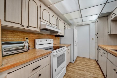 Copropriété à vendre à Hollywood, Floride: 3 chambres, 176.51 m2 № 1474037 - photo 17
