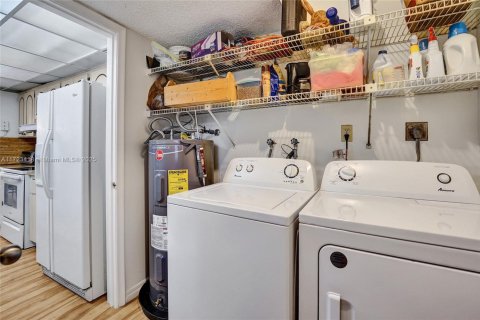 Copropriété à vendre à Hollywood, Floride: 3 chambres, 176.51 m2 № 1474037 - photo 19