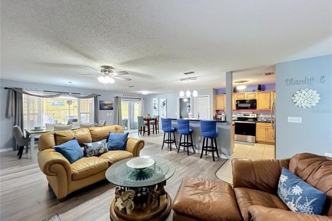 Casa en venta en Orlando, Florida, 4 dormitorios, 202.34 m2 № 2167632 - foto 12