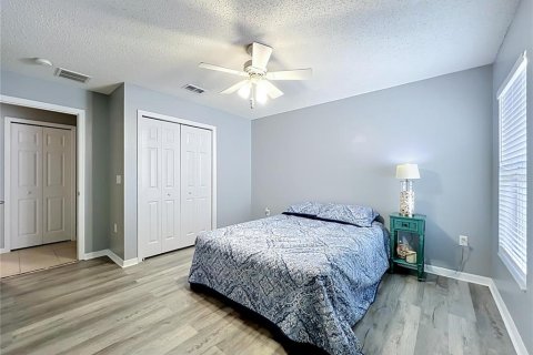 Casa en venta en Orlando, Florida, 4 dormitorios, 202.34 m2 № 2167632 - foto 15