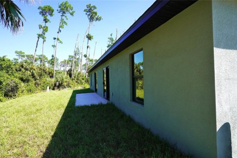 Appartement à louer à Port Charlotte, Floride: 3 chambres, 111.48 m2 № 2415398 - photo 4