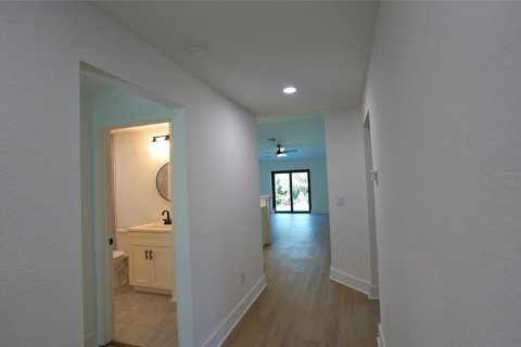 Appartement à louer à Port Charlotte, Floride: 3 chambres, 111.48 m2 № 2415398 - photo 8