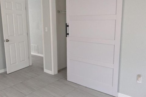 House in Fort Lauderdale, Florida 2 bedrooms, 66.89 sq.m. № 2086989 - photo 11