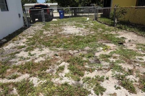 House in Fort Lauderdale, Florida 2 bedrooms, 66.89 sq.m. № 2086989 - photo 19