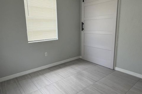 House in Fort Lauderdale, Florida 2 bedrooms, 66.89 sq.m. № 2086989 - photo 13