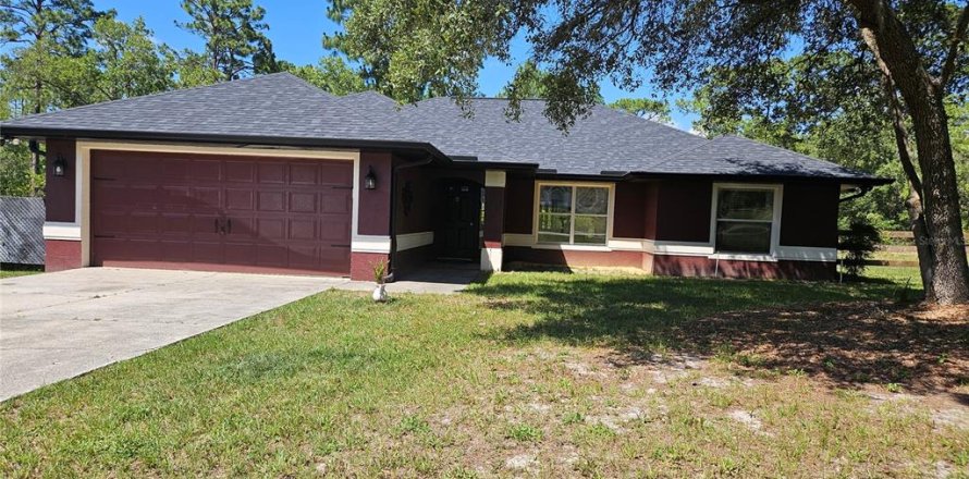 House in Beverly Hills, Florida 3 bedrooms, 151.52 sq.m. № 1743258