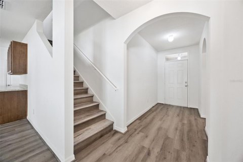 Купить виллу или дом в Деланд, Флорида 6 комнат, 257.53м2, № 2206749 - фото 2