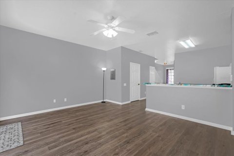 Townhouse in Kissimmee, Florida 3 bedrooms, 133.78 sq.m. № 2100516 - photo 12