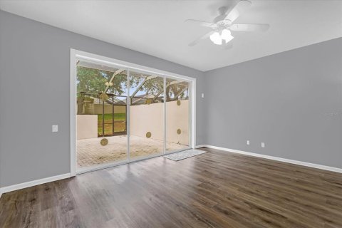 Townhouse in Kissimmee, Florida 3 bedrooms, 133.78 sq.m. № 2100516 - photo 9