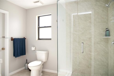 Снять в аренду виллу или дом в Порт-Сент-Луси, Флорида 4 спальни, 146.97м2, № 2020560 - фото 16