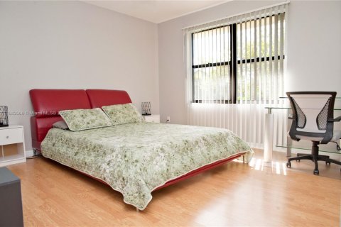 Снять в аренду виллу или дом в Порт-Сент-Луси, Флорида 4 спальни, 146.97м2, № 2020560 - фото 20