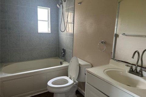 Apartamento en alquiler en Kissimmee, Florida, 3 dormitorios, 136.57 m2 № 1905276 - foto 12