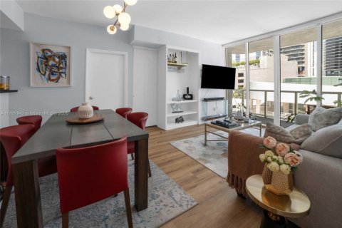 Снять в аренду кондоминиум в Майами, Флорида 2 спальни, 96.99м2, № 1958853 - фото 16