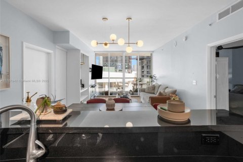 Снять в аренду кондоминиум в Майами, Флорида 2 спальни, 96.99м2, № 1958853 - фото 14