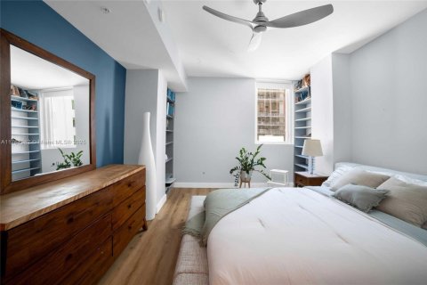 Снять в аренду кондоминиум в Майами, Флорида 2 спальни, 96.99м2, № 1958853 - фото 25