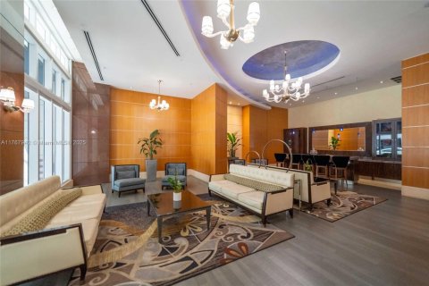 Снять в аренду кондоминиум в Майами, Флорида 2 спальни, 96.99м2, № 1958853 - фото 6