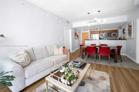 Снять в аренду кондоминиум в Майами, Флорида 2 спальни, 96.99м2, № 1958853 - фото 21