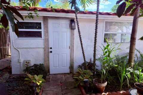 Купить виллу или дом в Майами, Флорида 2 спальни, 83.24м2, № 1942290 - фото 22