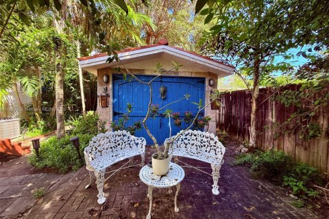 House in Miami, Florida 2 bedrooms, 83.24 sq.m. № 1942290 - photo 24
