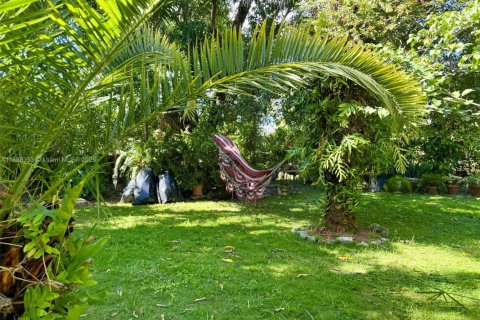 House in Miami, Florida 2 bedrooms, 83.24 sq.m. № 1942290 - photo 11