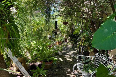 House in Miami, Florida 2 bedrooms, 83.24 sq.m. № 1942290 - photo 18