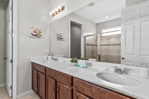 Casa en venta en Kissimmee, Florida, 7 dormitorios, 328.22 m2 № 1509992 - foto 20