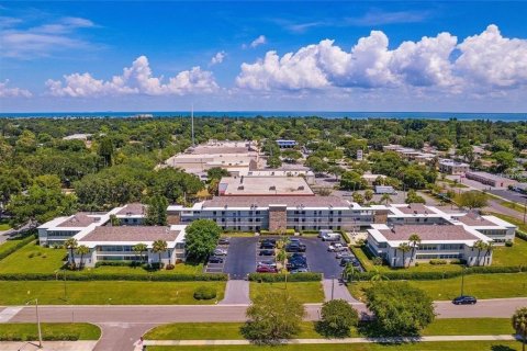 Купить кондоминиум в Сент-Питерсберг, Флорида 3 комнаты, 87.33м2, № 2231881 - фото 3