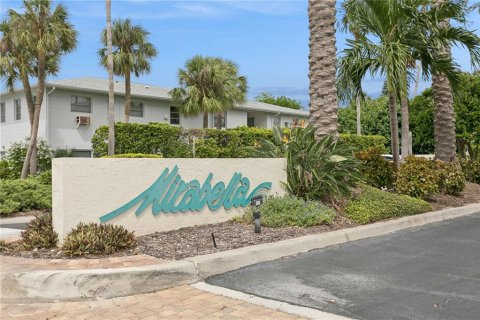 Adosado en alquiler en Saint Pete Beach, Florida, 3 dormitorios, 211.35 m2 № 1885593 - foto 27