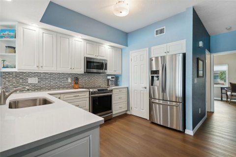Adosado en alquiler en Saint Pete Beach, Florida, 3 dormitorios, 211.35 m2 № 1885593 - foto 8