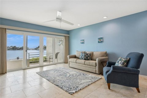 Adosado en alquiler en Saint Pete Beach, Florida, 3 dormitorios, 211.35 m2 № 1885593 - foto 20