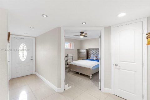 Condominio en alquiler en Pembroke Pines, Florida, 2 dormitorios, 108.7 m2 № 2058338 - foto 6