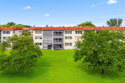 Condominio en alquiler en Pembroke Pines, Florida, 2 dormitorios, 108.7 m2 № 2058338 - foto 25