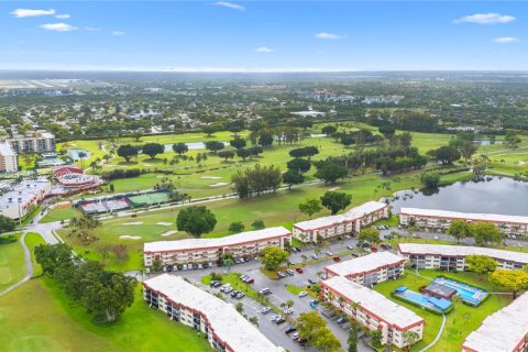Condominio en alquiler en Pembroke Pines, Florida, 2 dormitorios, 108.7 m2 № 2058338 - foto 29