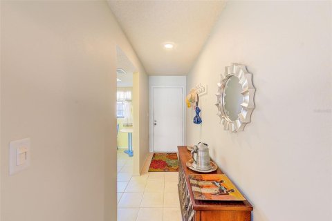 Copropriété à vendre à Largo, Floride: 2 chambres, 102.19 m2 № 1522919 - photo 9