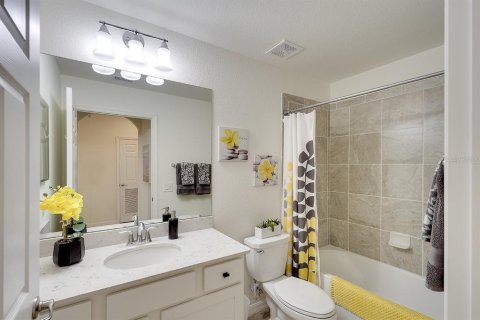 Condo in Bradenton, Florida, 2 bedrooms in LAKEWOOD NATIONAL  № 1718843 - photo 19