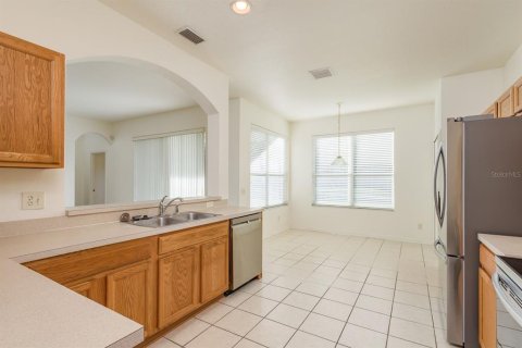 House in Land O' Lakes, Florida 5 bedrooms, 316.43 sq.m. № 1835878 - photo 16