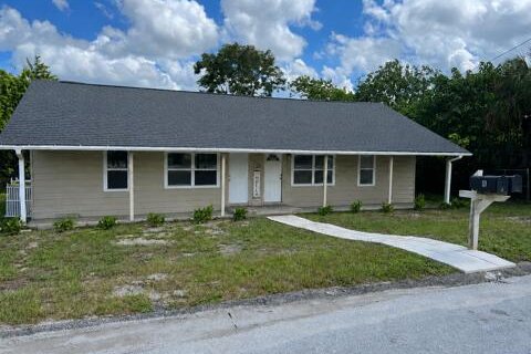 Propiedad comercial en Lake Wales, Florida 135.17 m2 № 2183333