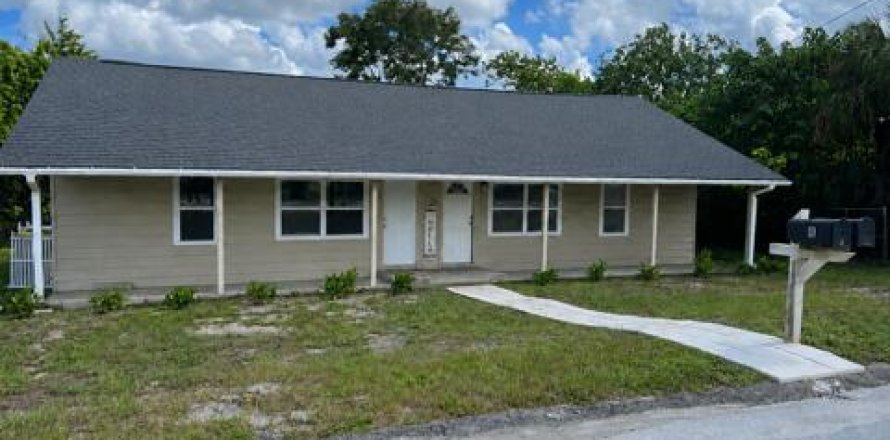 Immobilier commercial à Lake Wales, Floride 135.17 m2 № 2183333