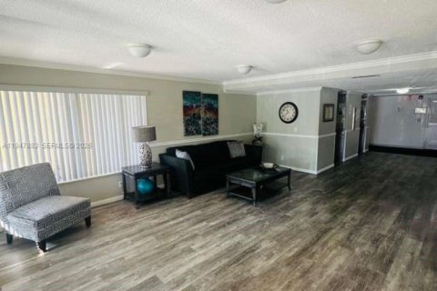 Condominio en venta en Boca Raton, Florida, 1 dormitorio, 80.64 m2 № 2062045 - foto 16