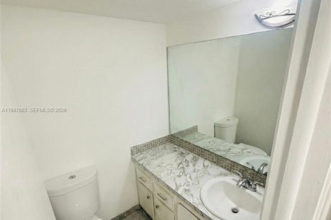 Condominio en venta en Boca Raton, Florida, 1 dormitorio, 80.64 m2 № 2062045 - foto 10