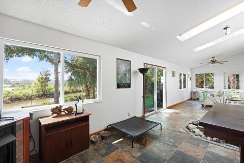 House in Palm Coast, Florida 4 bedrooms, 305.93 sq.m. № 1586277 - photo 29